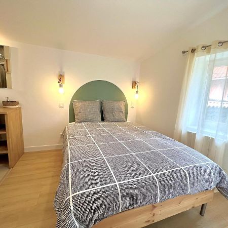 Suite ~ Romance Estivale ~ A 15 Min De Lyon Miribel  Exterior photo