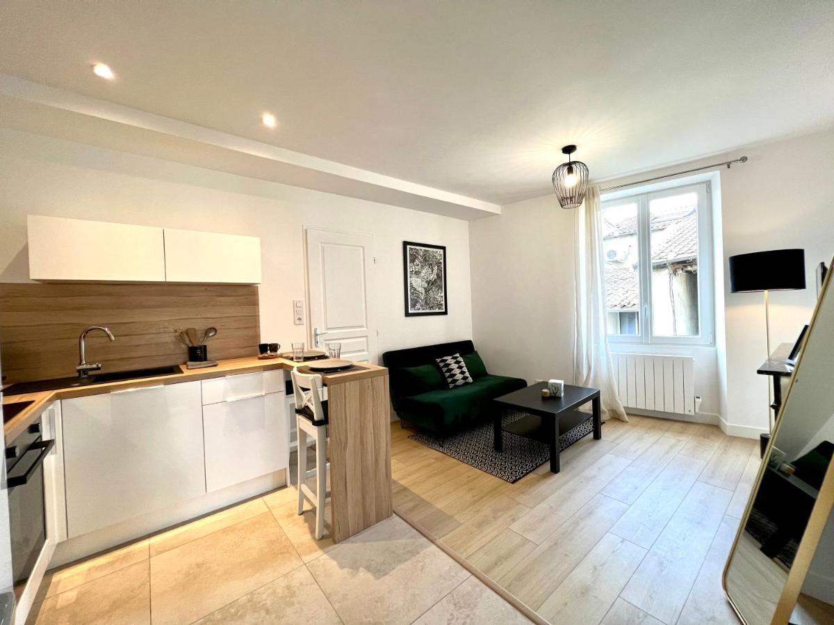 Suite ~ Romance Estivale ~ A 15 Min De Lyon Miribel  Exterior photo